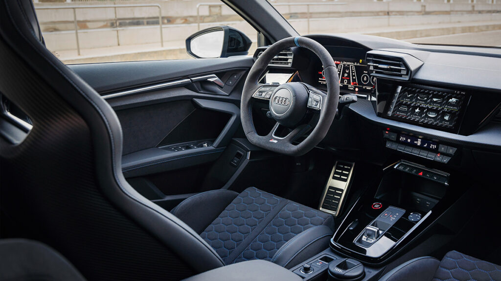 Audi-Performance-RS3-Interieur-1024x576.jpeg